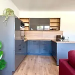 Superhosts Parkplatz - Zentrum - Terrasse - King-bett - Netflix Apartamento